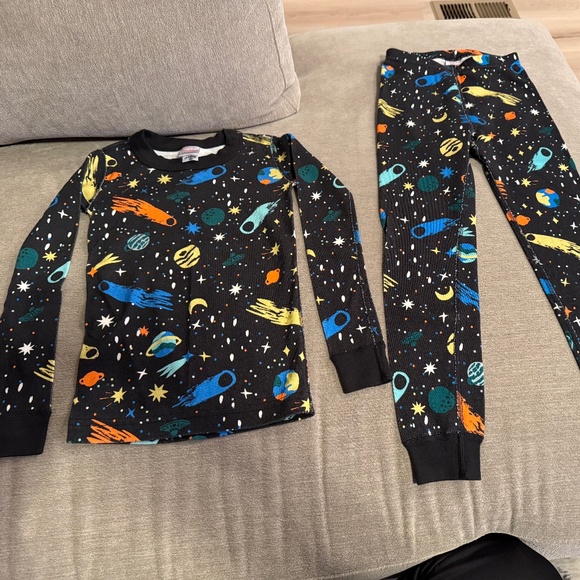Space jammies - Picture 1 of 4